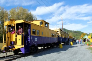The North Pend Oreille Valley Lions Club train prepares to leave the Ione, Washington station