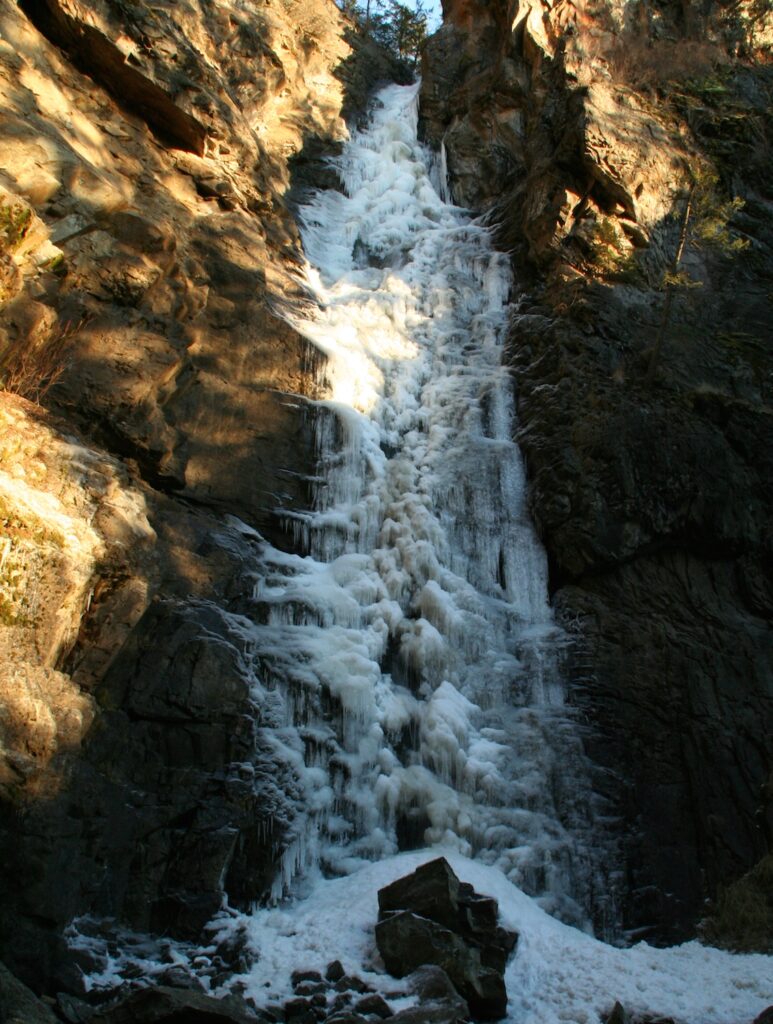 Copper Falls in winter with ice formations